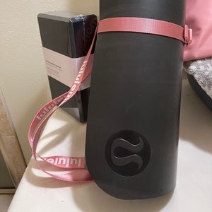 Lululemon “Big” mat, reversible